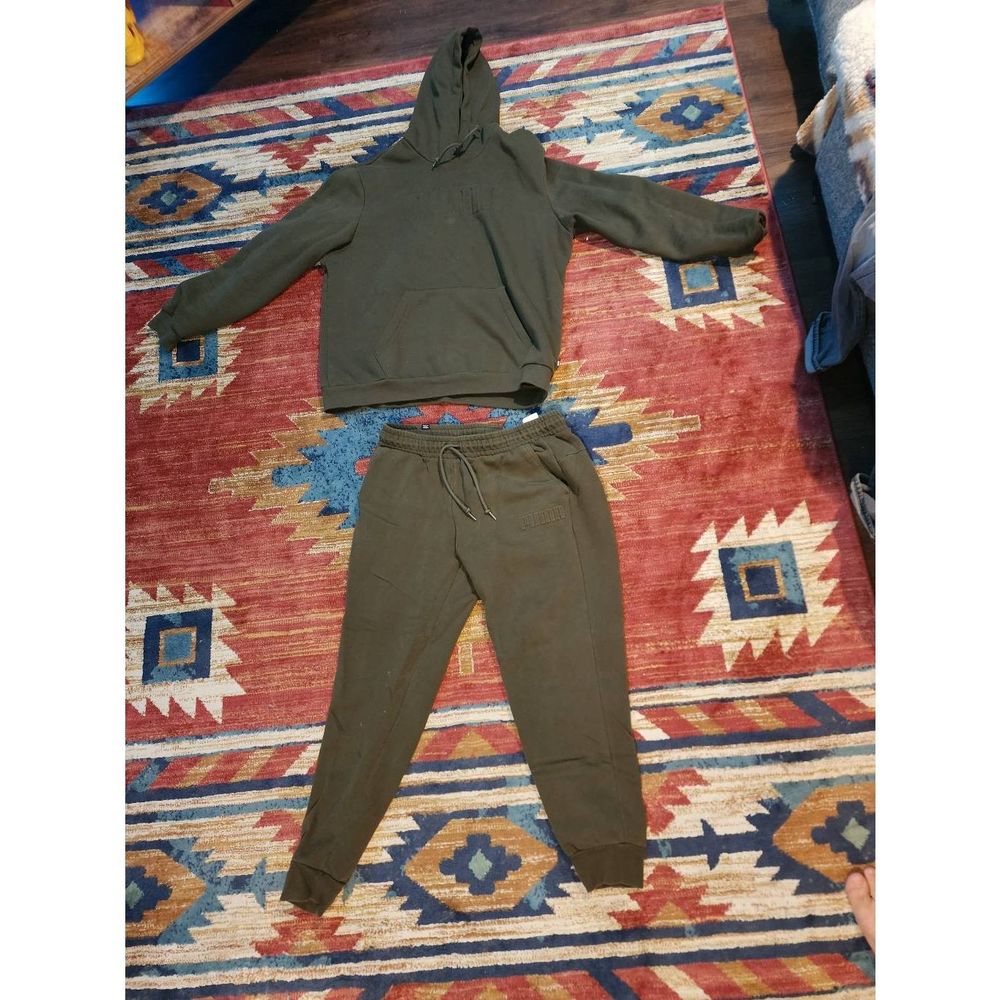 Puma jogging suit olive green